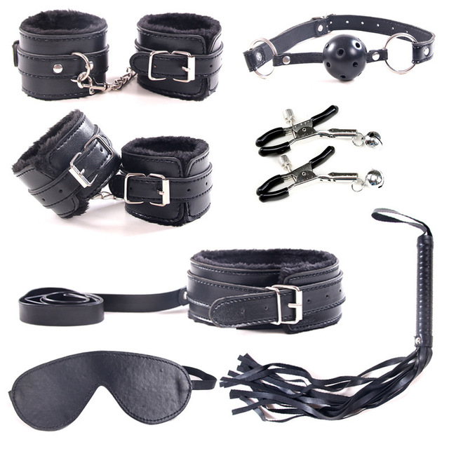 Bondage set z umělé kůže, 7 dílný – černý